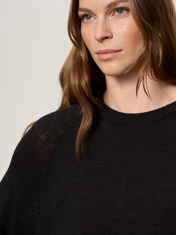 About Us Relaxed Pullover Black