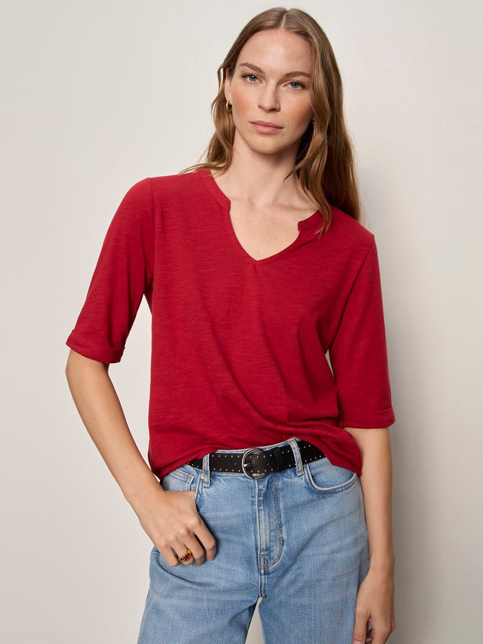 Dolce Notch Neck Tee Red Berry