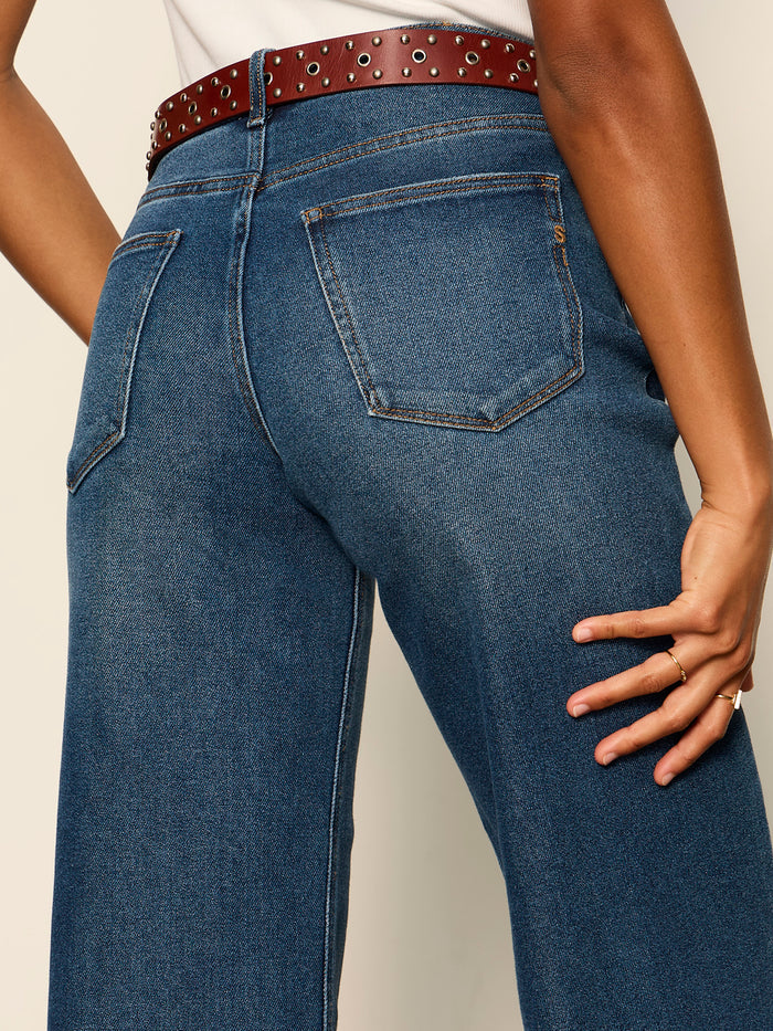 Ekara Crop Jean Dark Wash