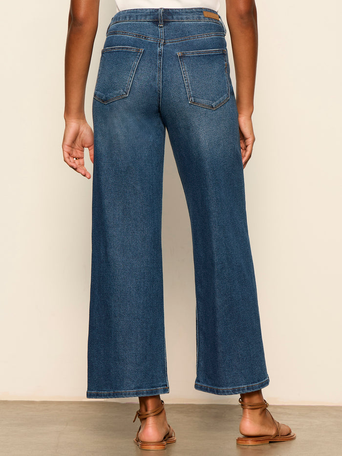 Ekara Crop Jean Dark Wash