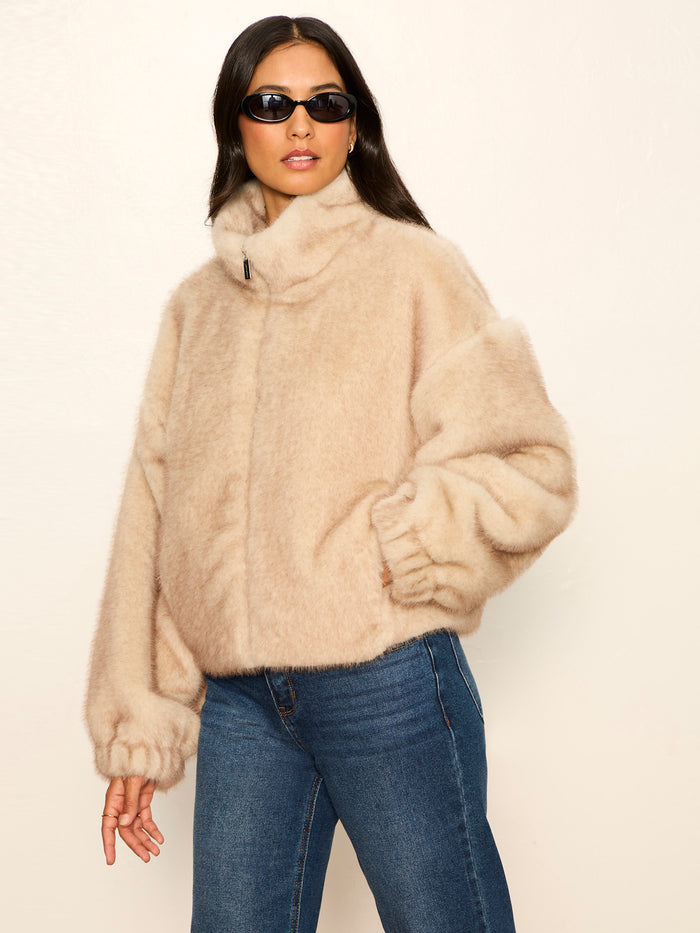 Everest Fur Bomber Arctic Hare