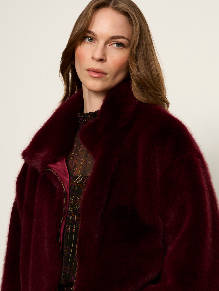 Everest Fur Bomber Bordeaux