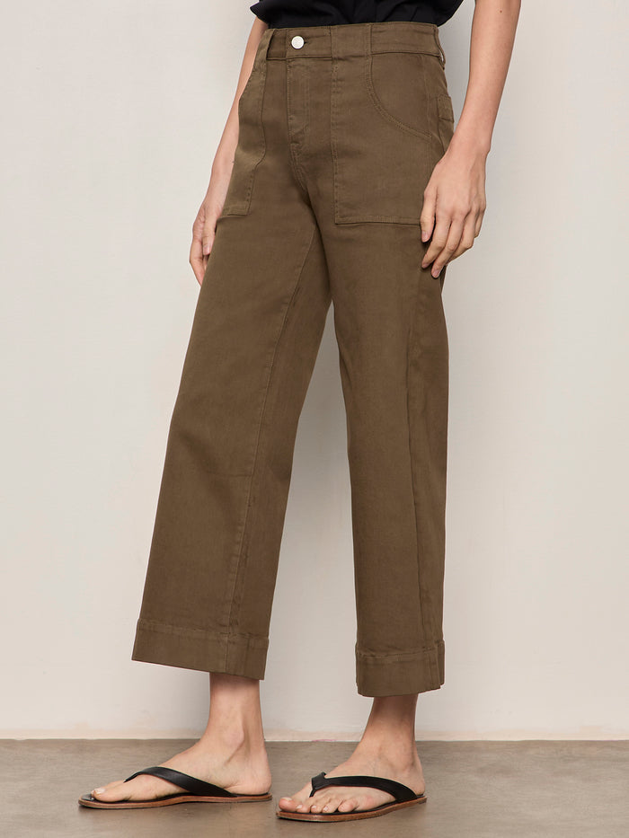 Insider Crop Pant Forage Green Petite Sizing
