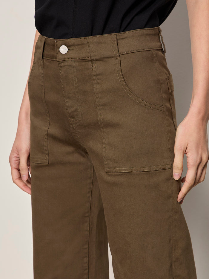 Insider Crop Pant Forage Green Petite Sizing