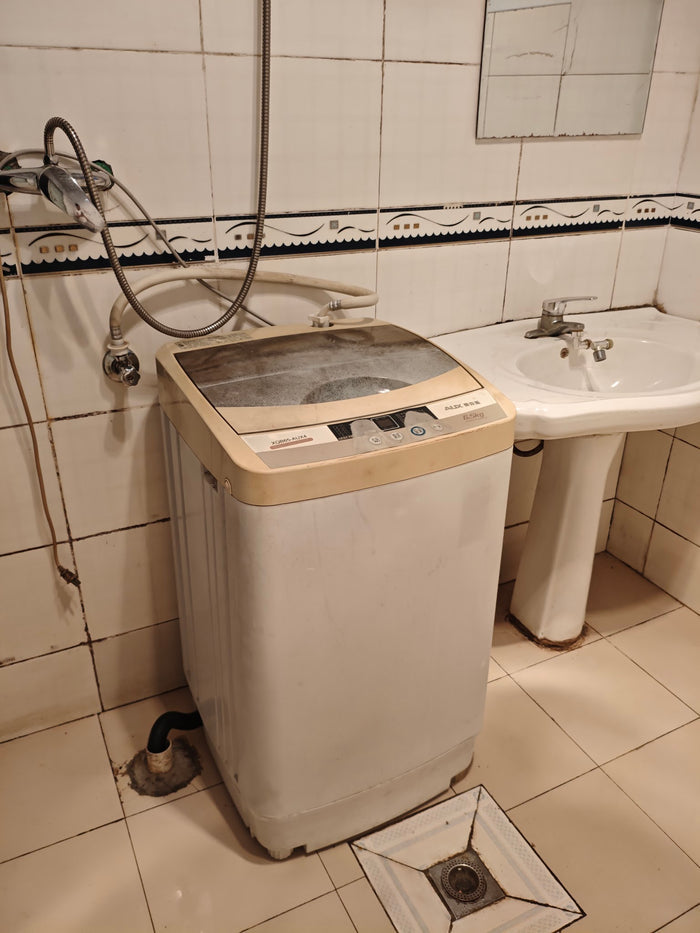 Kos Unit AK (Sep 2026) - Single Room - CNY 900/bulan