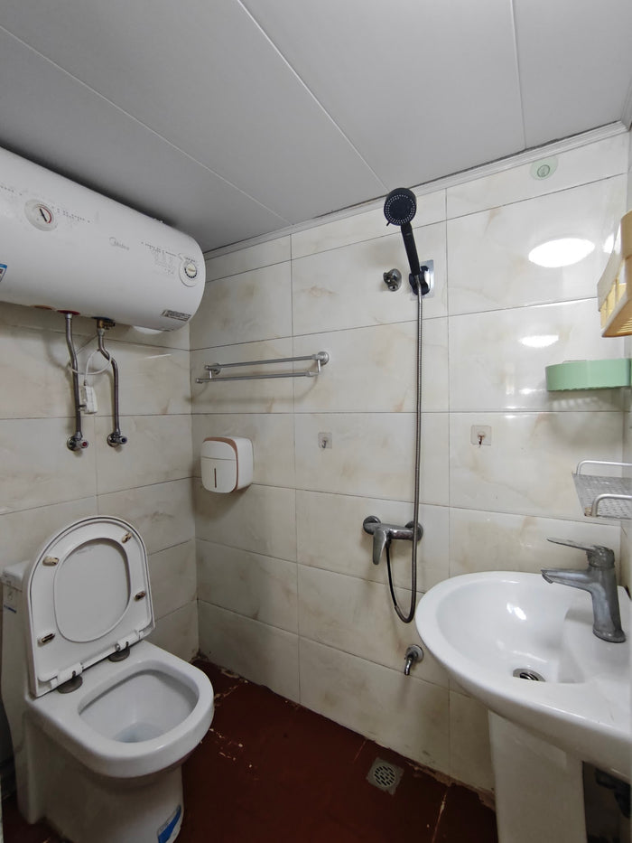 Kos Unit C (Sep 2026) - Single Room - CNY 700/bulan