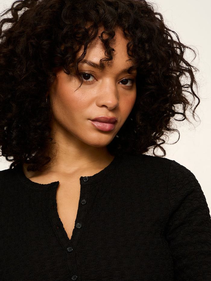 Not So Basic Textured Top Black