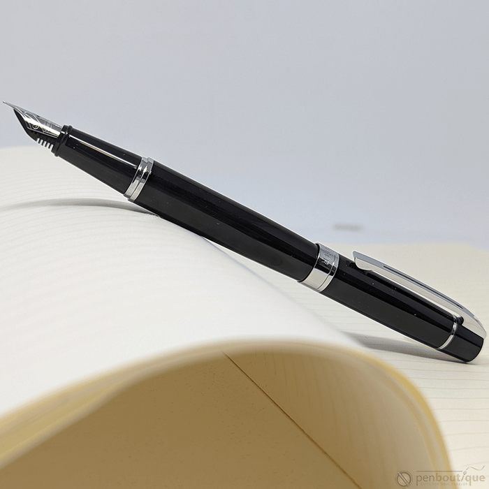 Sheaffer 300 Fountain Pen - Glossy Black Lacquer Medium - Pen Boutique Ltd