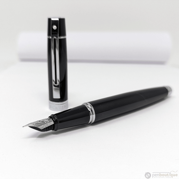 Sheaffer 300 Fountain Pen - Glossy Black Lacquer Medium - Pen Boutique Ltd