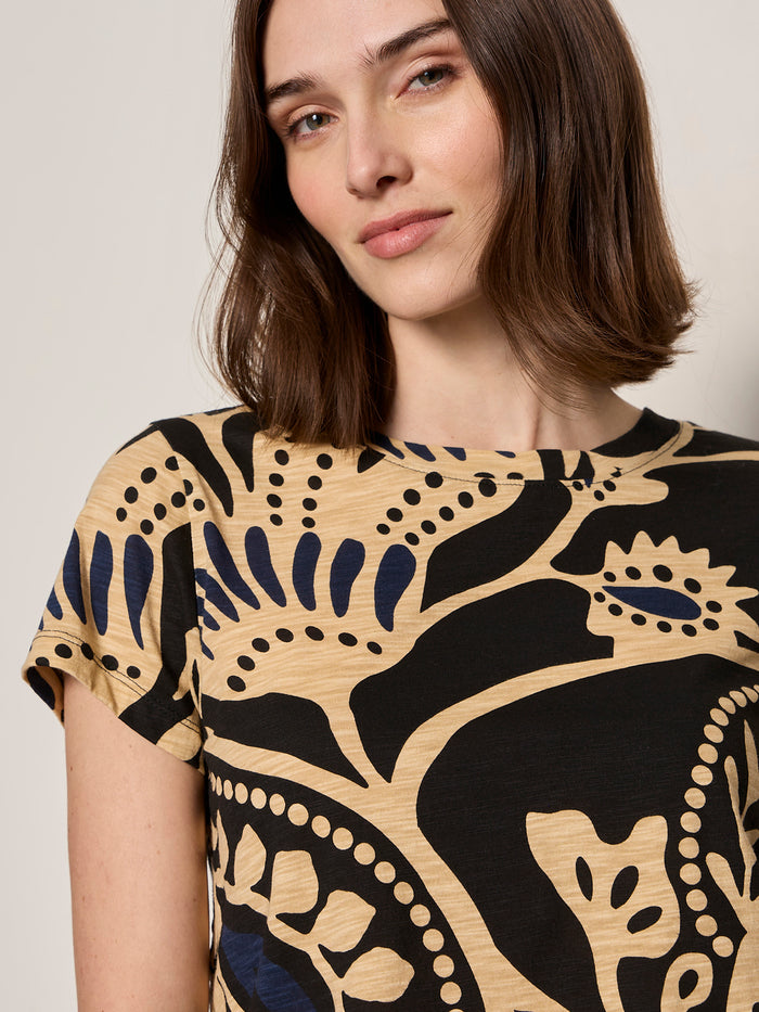 The Perfect Tee Mega Shapeshift