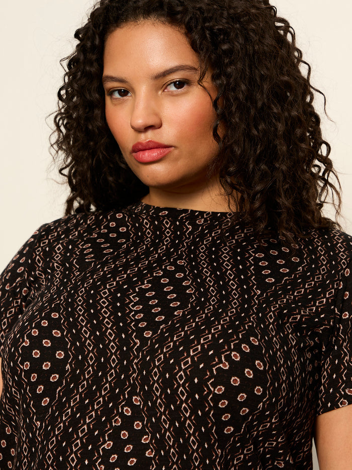 The Perfect Tee Rhythmic Extended Sizing