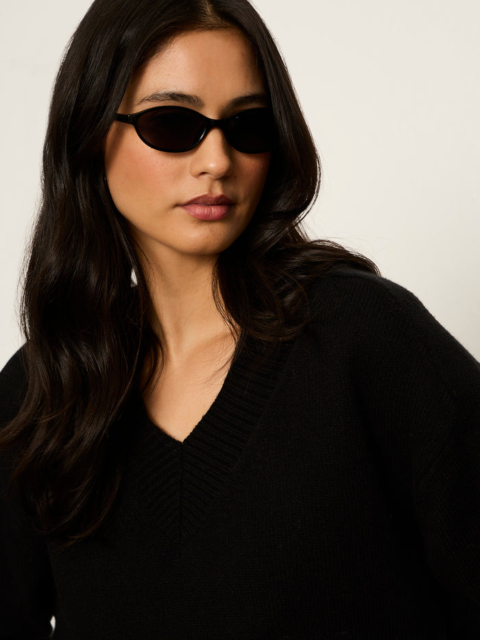 Vanna V-Neck Sweater Black